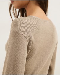 Atmos&Here - Lina Long Sleeve Knit Top