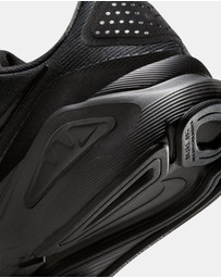 Nike - Structure 26 - Women's