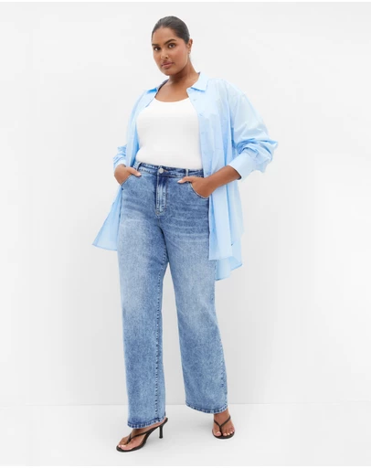 City Chic - Plus size Harley Fit Ivy Straight Leg Regular Jean - mid wash