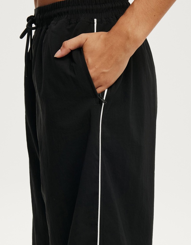 Cotton On Body Active - Baggy Woven Sweatpant