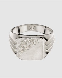 Kuzzoi - ICONIC EXCLUSIVE - Artisan Floral Scroll Signet Ring in 925 Sterling Silver