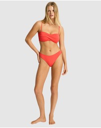 Sea Level Australia - Essentials Edit Sporty Mid Pant
