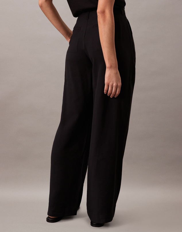 Calvin Klein Jeans - Relaxed Chinos