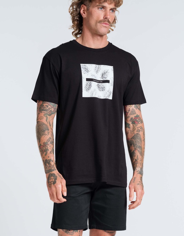 Vacancy Co - Palm Frond Tee