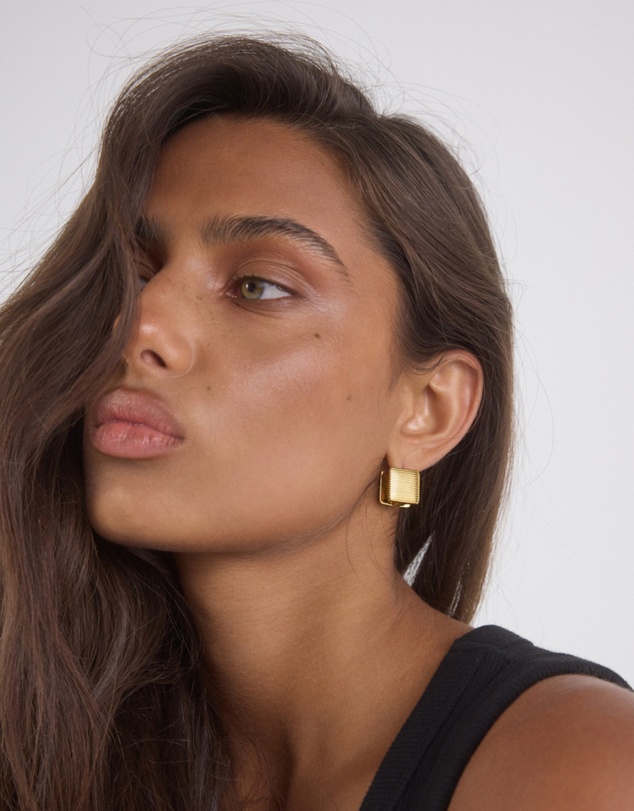 CENDRE - Willia Huggie Earrings 18K Gold