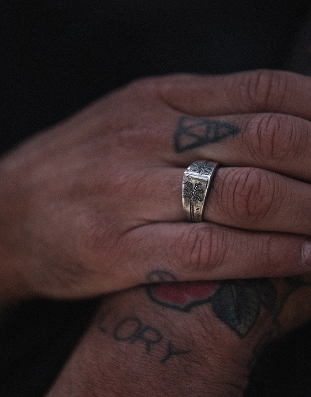 Haze & Glory - ICONIC EXCLUSIVE - Coconut Society Signet Ring in 925 Silver