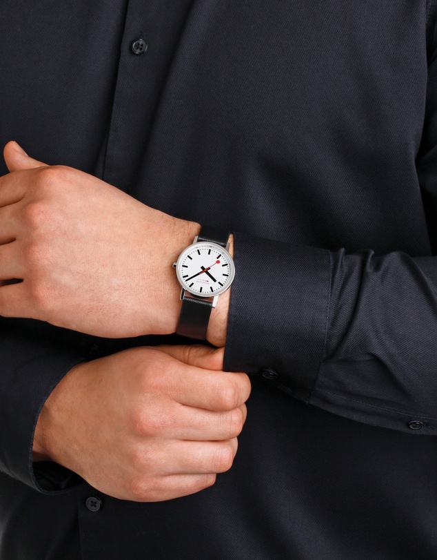 Mondaine - Official Swiss Railways Classic Vegan Grape Leather Watch