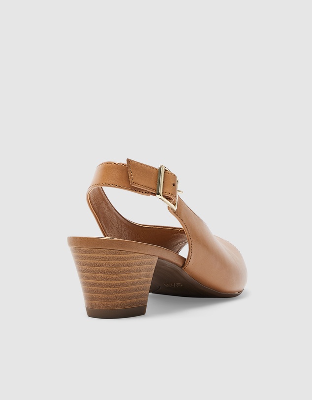 Wide Steps - Hilda