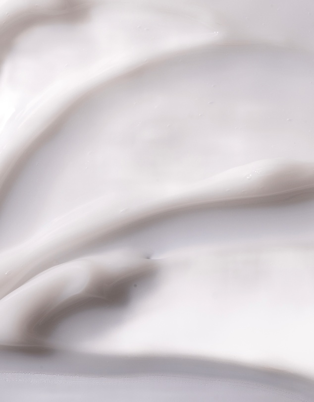 The Body Shop - Almond Milk Body Yogurt 200ml