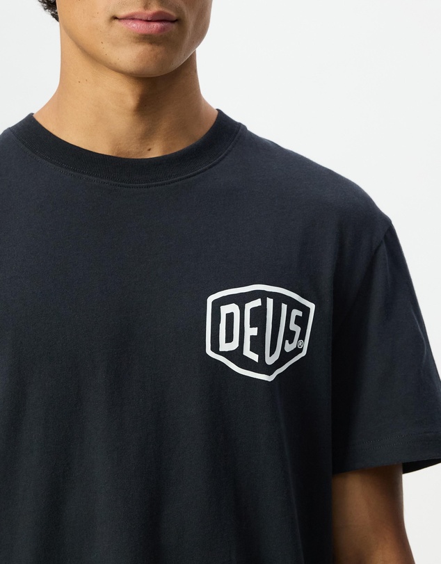 Deus Ex Machina - Frontage Tee