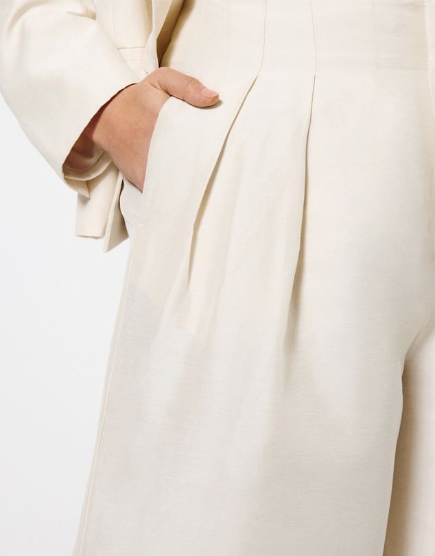 Commonry - Pleat Front Short