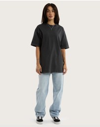 Kiss Chacey - Brooks Box Fit Tee