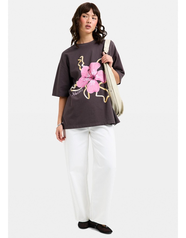 Subtitled - Hawaii Hibiscus Oversized T-Shirt