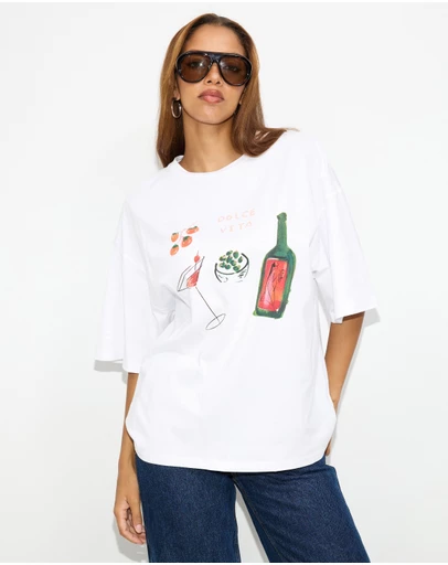 Dazie - Dolce Vita Oversized Graphic Tee