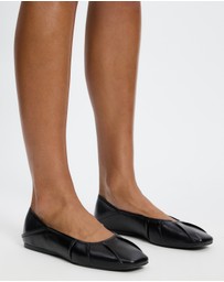 Dazie - May Gathered Ballet Flats
