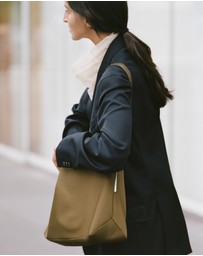 Yu Mei - Medium Utility Braidy Bag