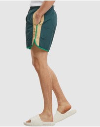 Urban Classics - Retro Swim Shorts