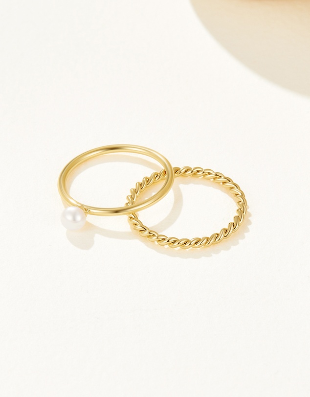 Mestige - Delicate Pearl Stacking Ring Set - 18K Gold Plated