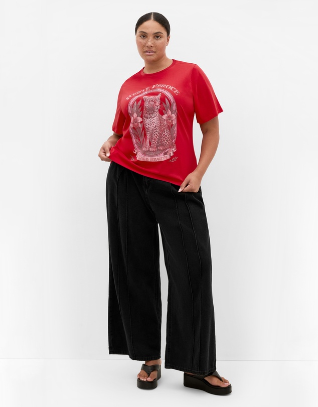 City Chic - Plus size Wild Beauty Tee - red