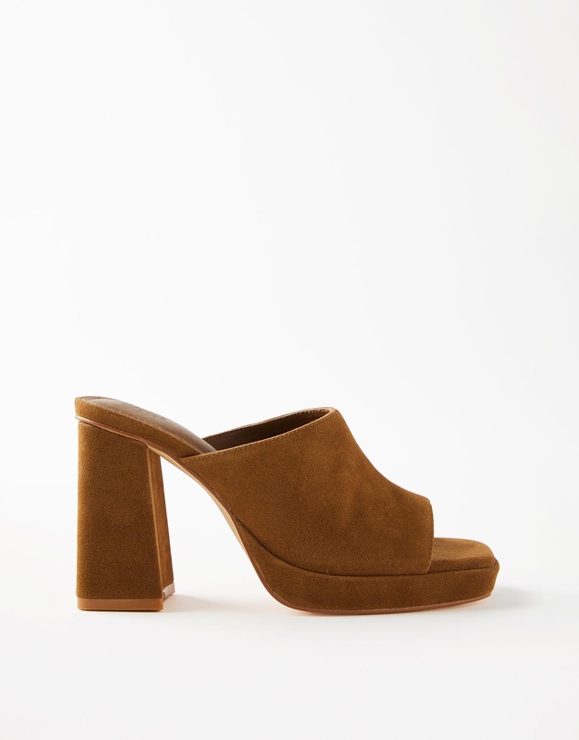 Rubi - Scarlet Block Mule