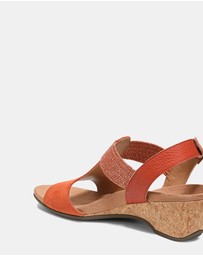 Vionic - Kaytie Wedge Sandal - Clay