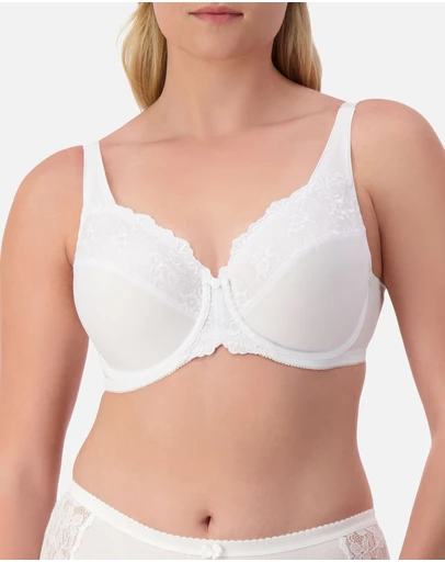 Triumph - Embroidered Minimiser Bra