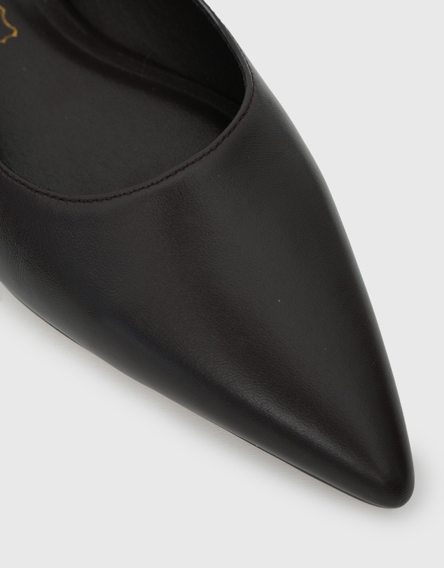 Betts - Chaps Leather Low Heel Pumps