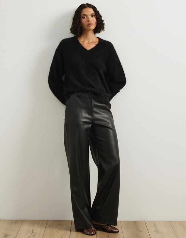 Atmos&Here - Dayna Fluffy V-Neck Pullover Sweater