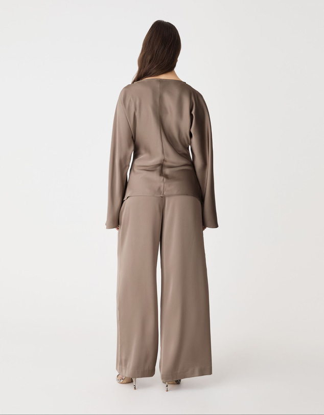 Forcast - Asma Satin Bias Top