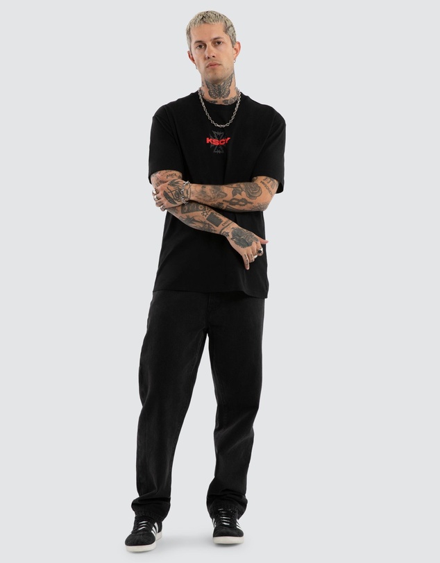 Kiss Chacey - Pendulum Relaxed Tee