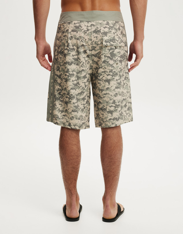 Cotton On - Super Baggy Boardshort