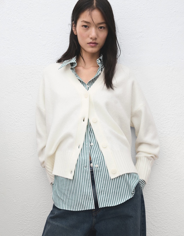 M.N.G - V-Neck Knitted Cardigan
