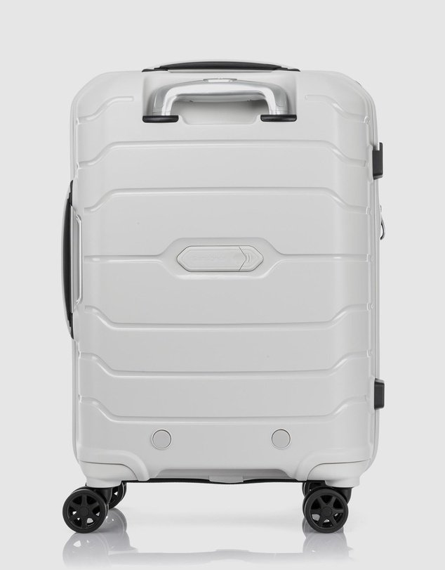 Samsonite - Oc2Lite 55cm Spinner Suitcase