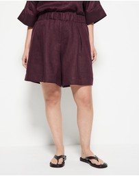 Commonry - Lucie Short