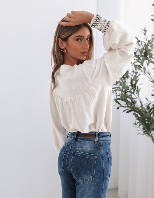 Esther & Co - Dareia Blouse - Cream Print