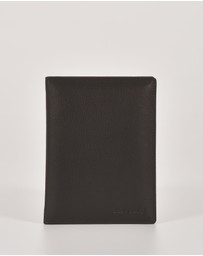 Cobb & Co - Davey Leather RFID Passport Card Holder