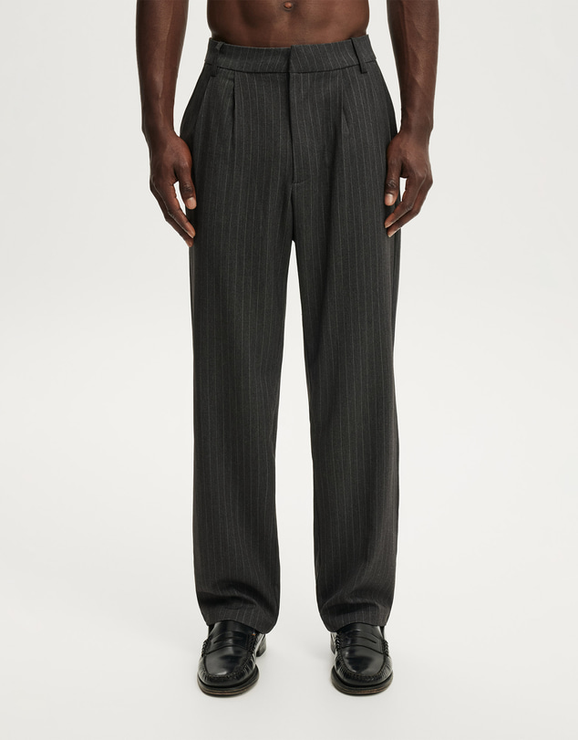 Cotton On - Baggy Pleated Pant