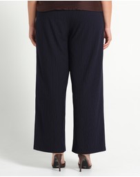 Estelle - Sofia Pant