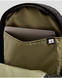 Kathmandu - Axon Everyday Backpack - 20L
