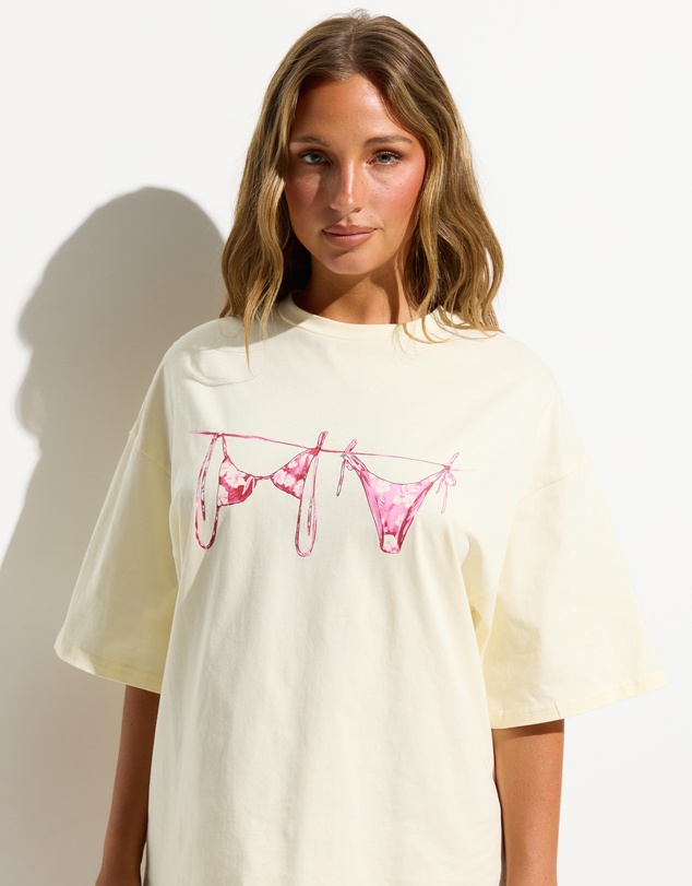 Dazie - Hang In There Oversized Graphic Tee