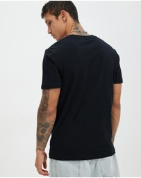 Deus Ex Machina - Shield Standard Tee