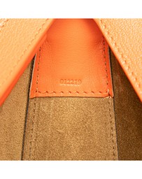 Pre-Loved by Azura Reborn - Pre-Loved loewe Versatile Shoulder Bag with Top Zip Closure and Adjustable Strap