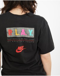 Vintage by The Real Deal - Pre Loved - 90s Nike P.L.A.Y. Tee