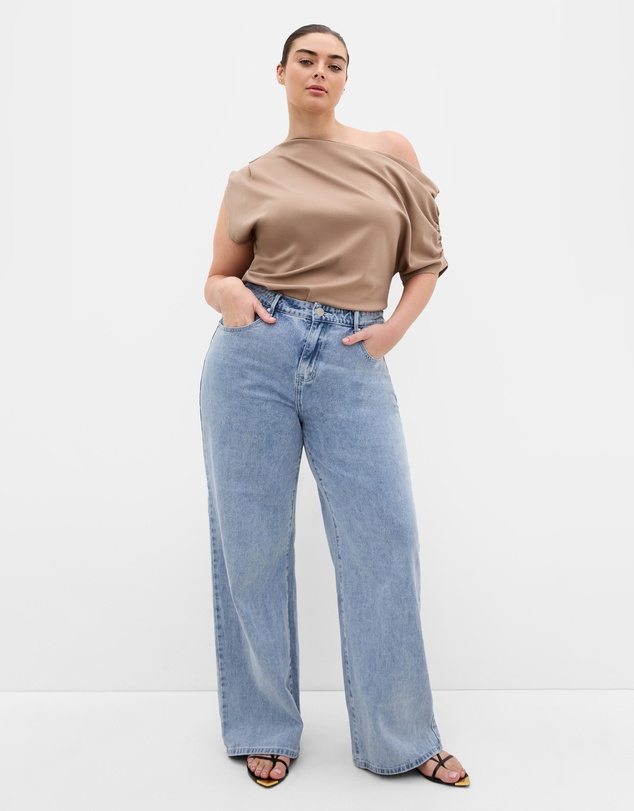 City Chic - Plus size Harley Fit Denim Blues Straight Leg Regular Jean - light wash