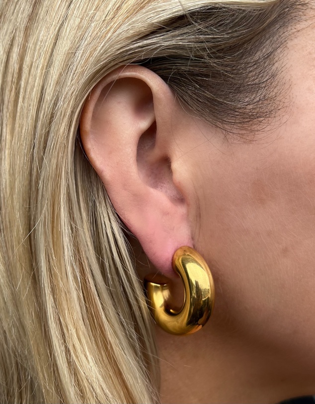 Miz Casa and Co - Claudia Hoop Earrings