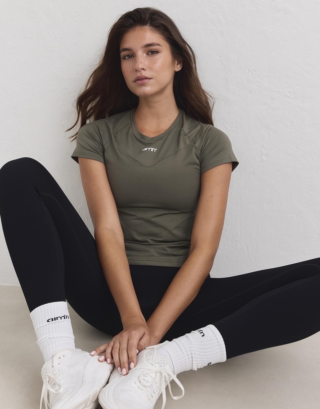 Aim'n - Soft Basic Short Sleeve Top