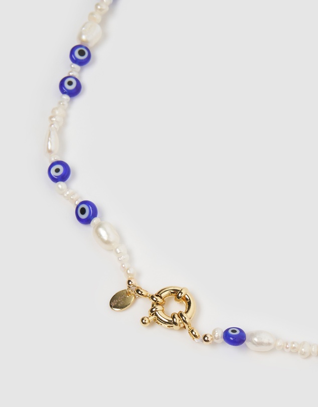 Miz Casa and Co - Strike Choker