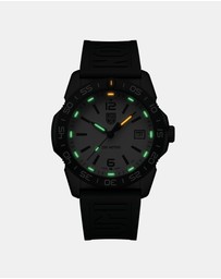 Luminox - Luminox Pacific Diver Ripple Diver Watch