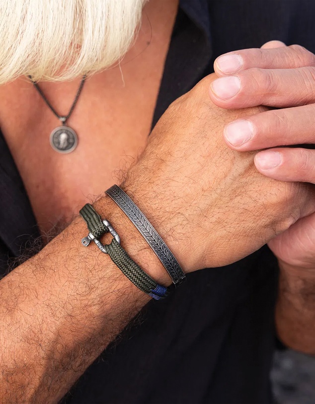 PIG&HEN - Navarch 9mm Cuff Bracelet