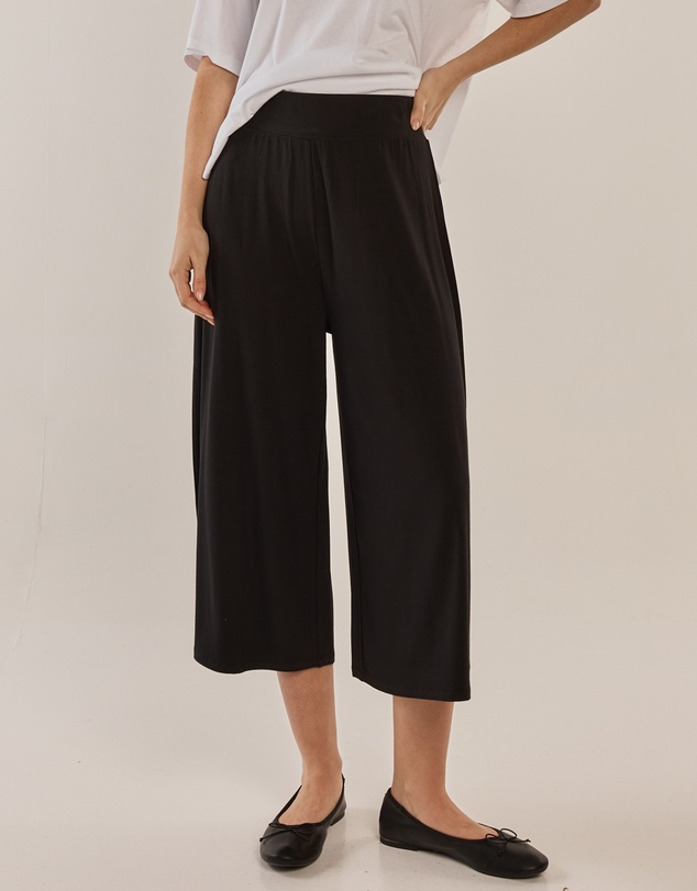 Betty Basics - Crystal Crop Jogger